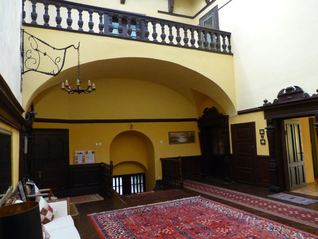 Palac Jastrowiec Exteriör bild